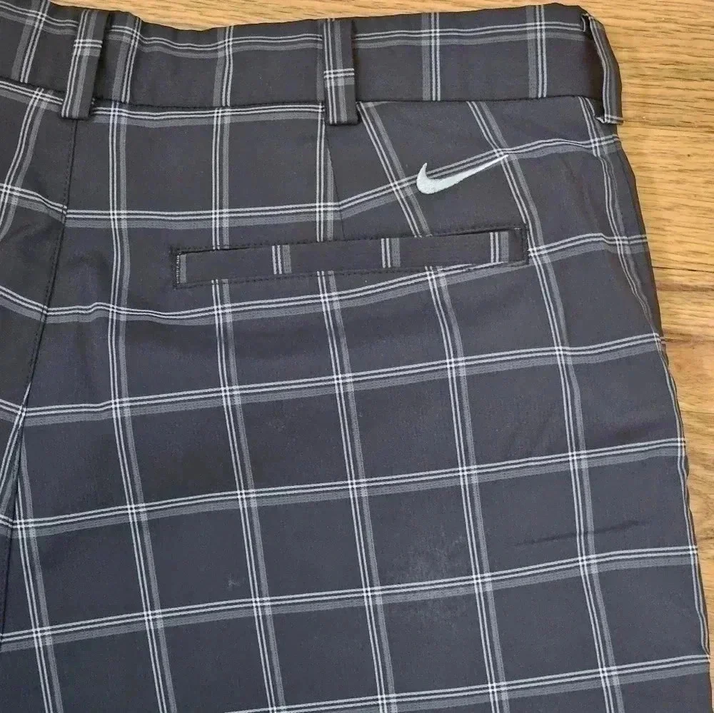 Nike Golf 95%Polyester 5%Spandex EUC Size 32 - Picture 8 of 9
